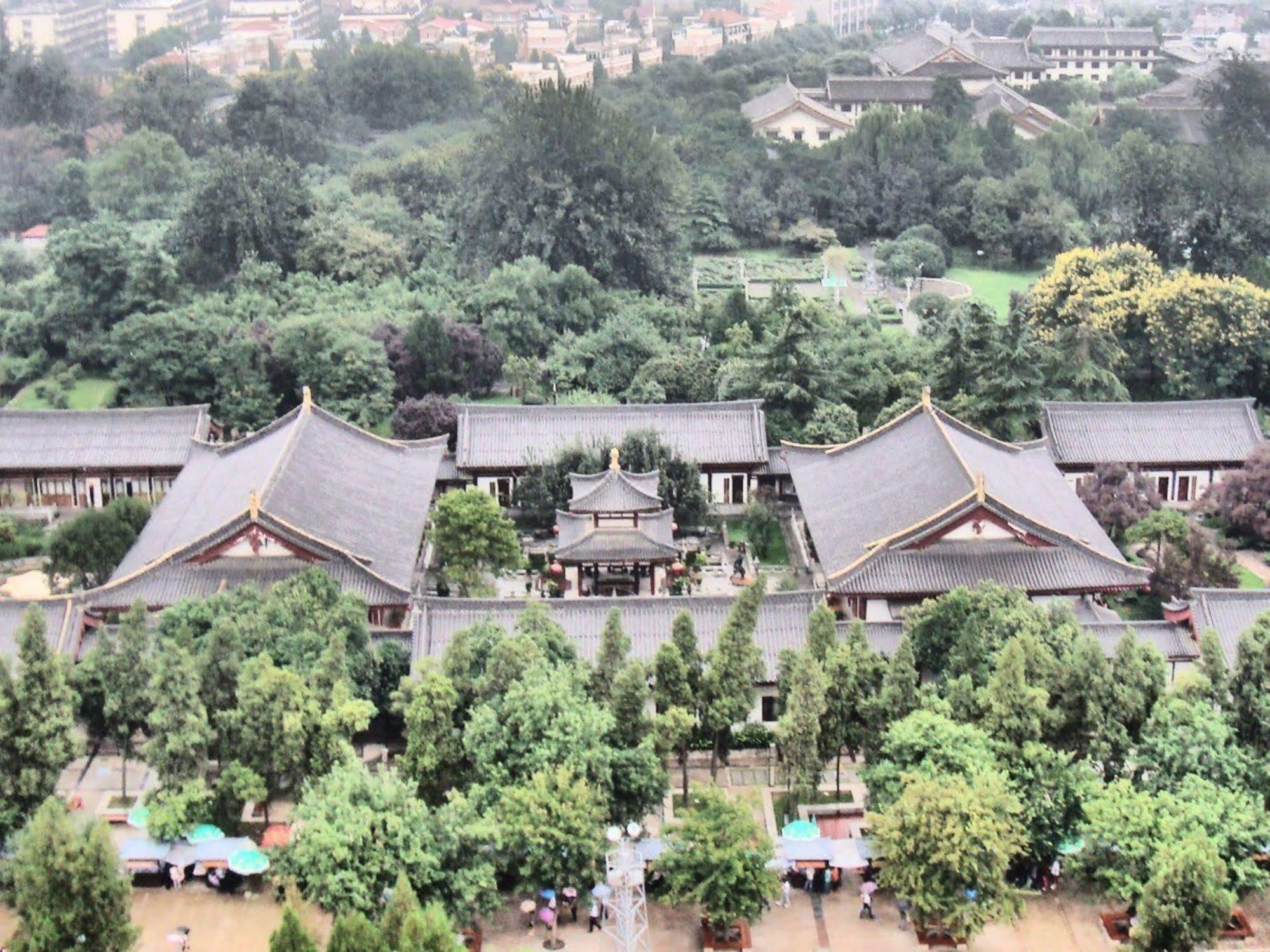 Tang Dynasty Art Garden Hotel Xi'an  Exterior photo